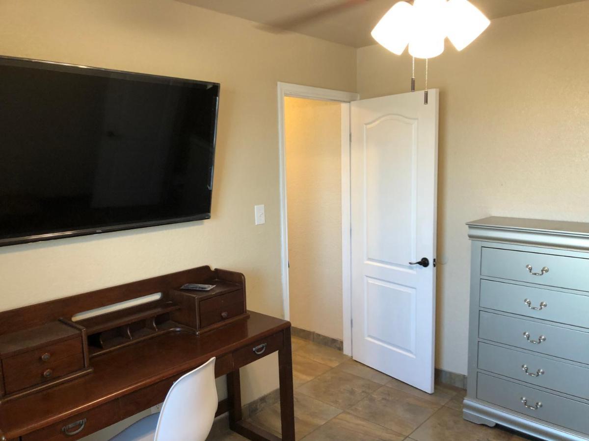 The Rustic @ Paseo De Encinal Dr # 4 Apartamento Eagle Pass Exterior foto